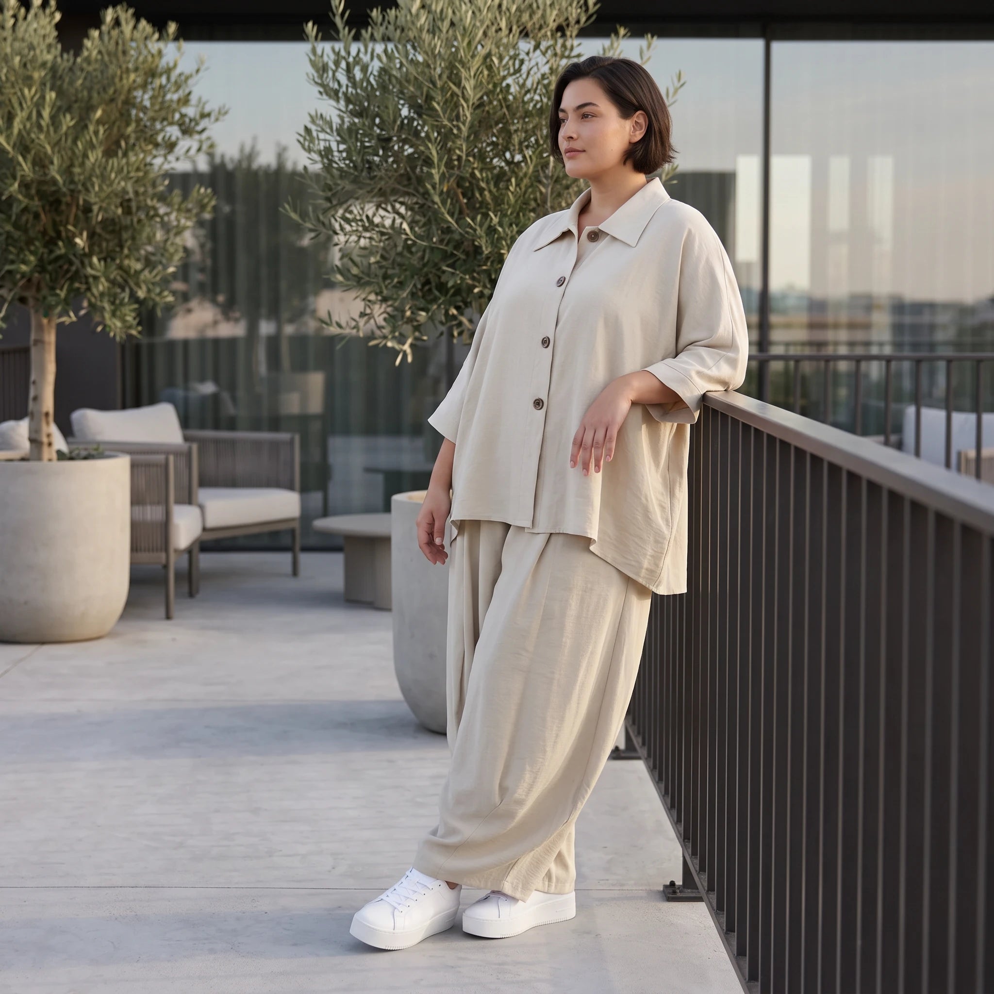 Legere Beige Bluse in Leinenoptik mit Crashlook Oversize Lagenlook zeitlos modern luftig