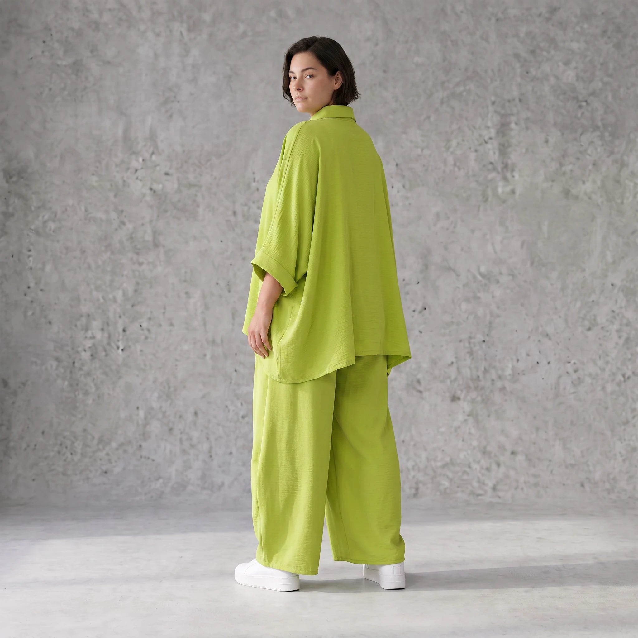 Apfelgrün Oversize Bluse im Lagenlook leger ausgefallen mit Leinen Baumwolle Gefühl cool
