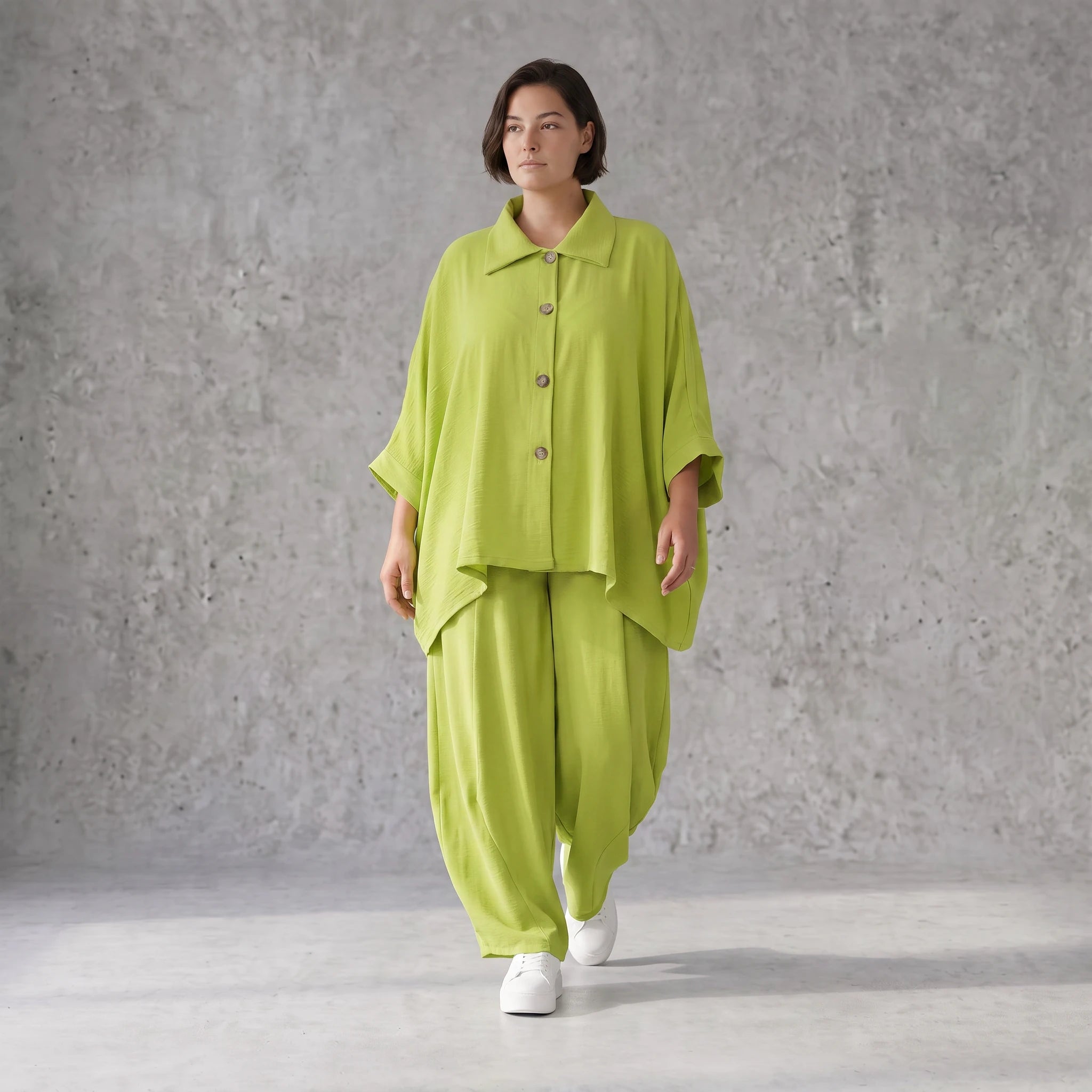 Apfelgrün Oversize Bluse im Lagenlook leger ausgefallen mit Leinen Baumwolle Gefühl cool