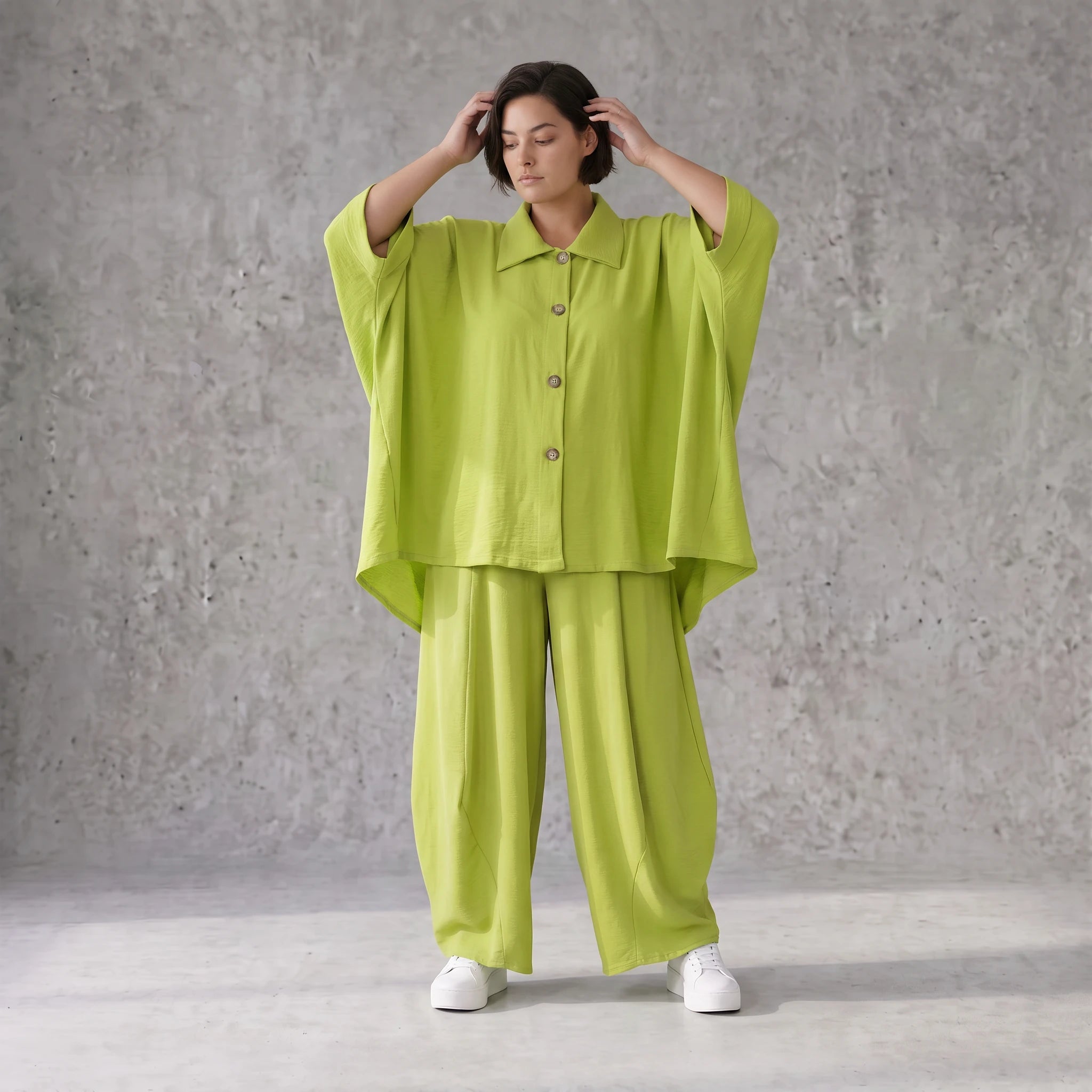 Apfelgrün Oversize Bluse im Lagenlook leger ausgefallen mit Leinen Baumwolle Gefühl cool