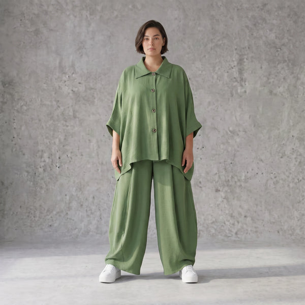 Khaki Lagenlook Bluse Leinenoptik Oversize relaxed luftig zeitlos modern chic Sommerstil