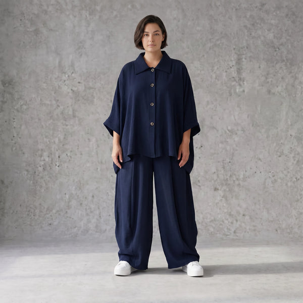 Zeitlose Marine Bluse in Leinenoptik leger Oversize Lagenlook sommerlich leicht und modern