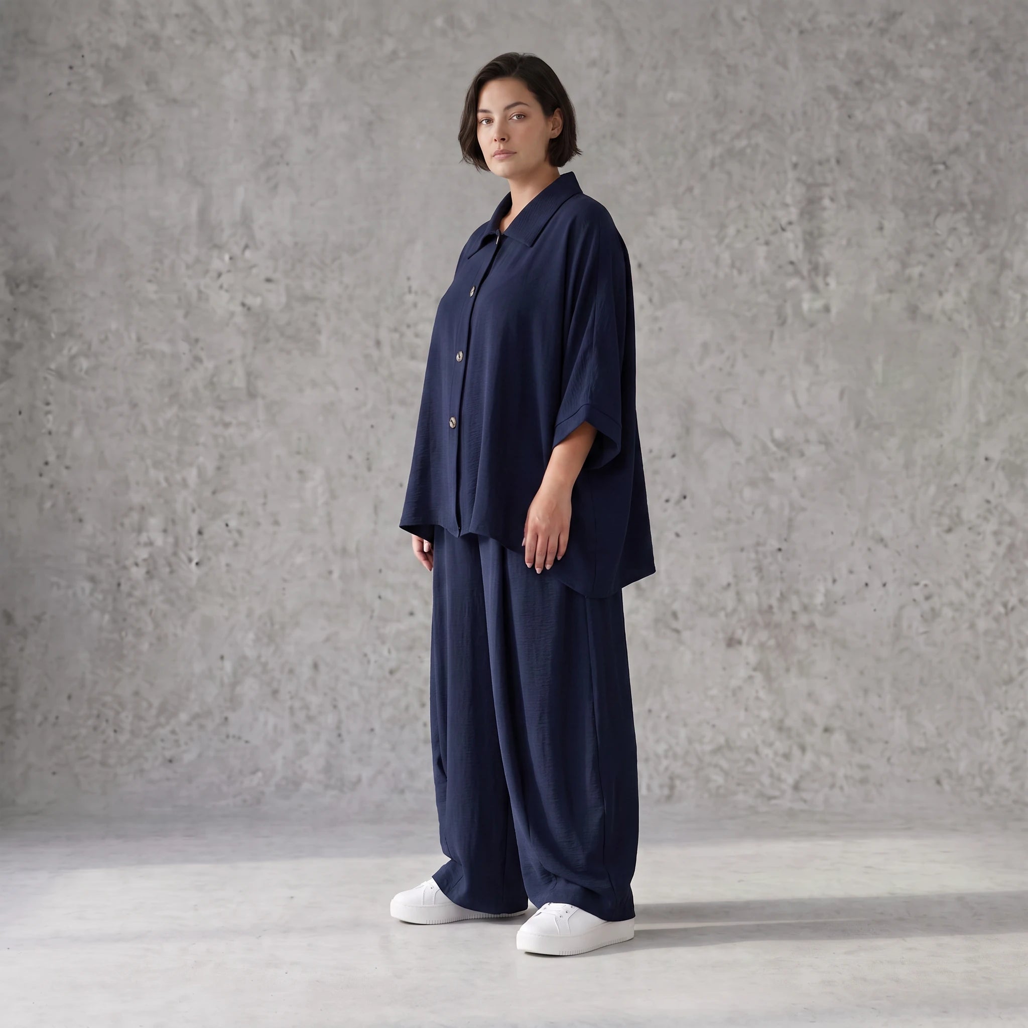Zeitlose Marine Bluse in Leinenoptik leger Oversize Lagenlook sommerlich leicht und modern