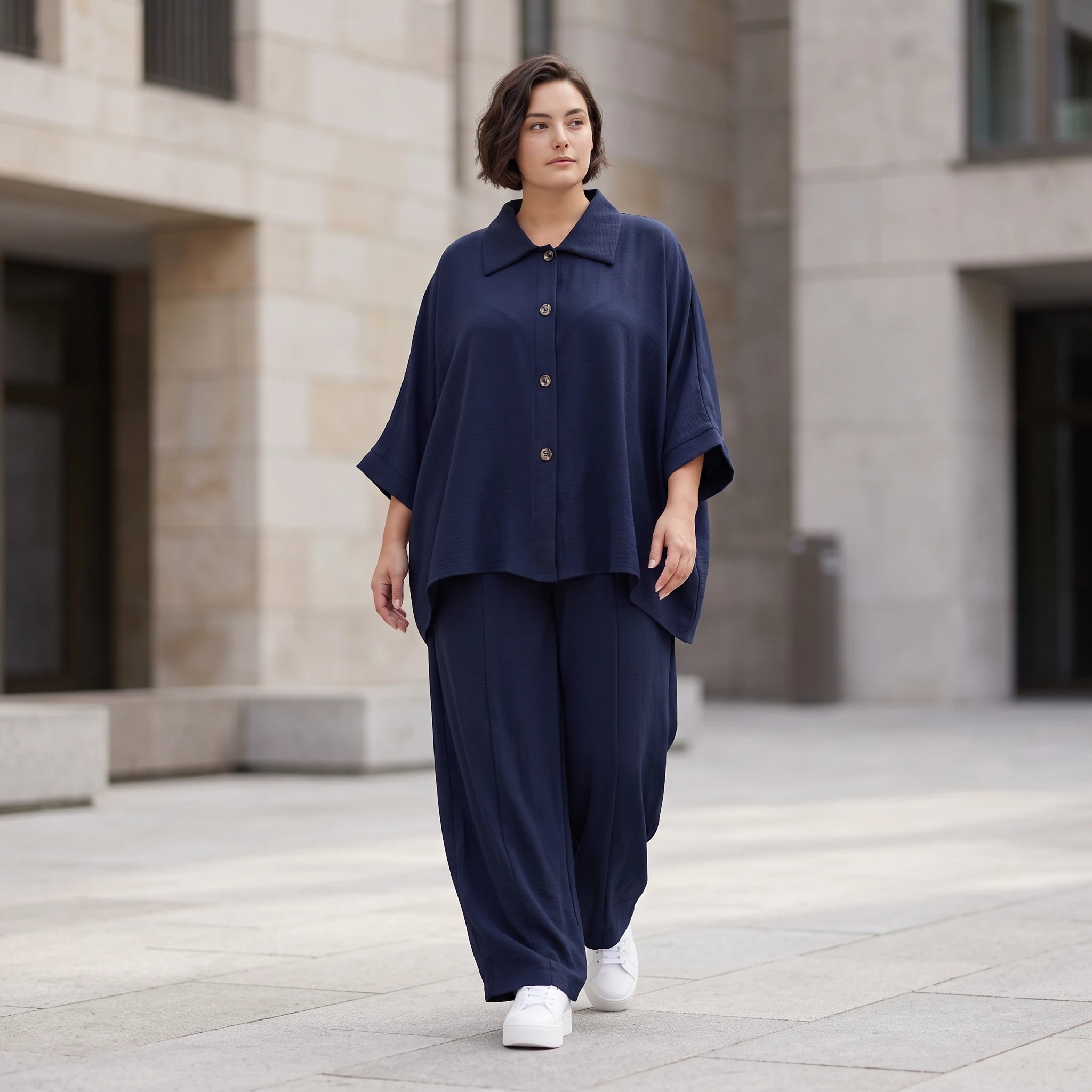 Zeitlose Marine Bluse in Leinenoptik leger Oversize Lagenlook sommerlich leicht und modern