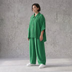 Legere Oversize Bluse in Smaragdgrün mit Leinenlook für zeitlosen Lagenlook und Eleganz