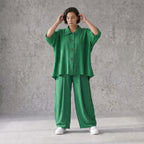 Legere Oversize Bluse in Smaragdgrün mit Leinenlook für zeitlosen Lagenlook und Eleganz