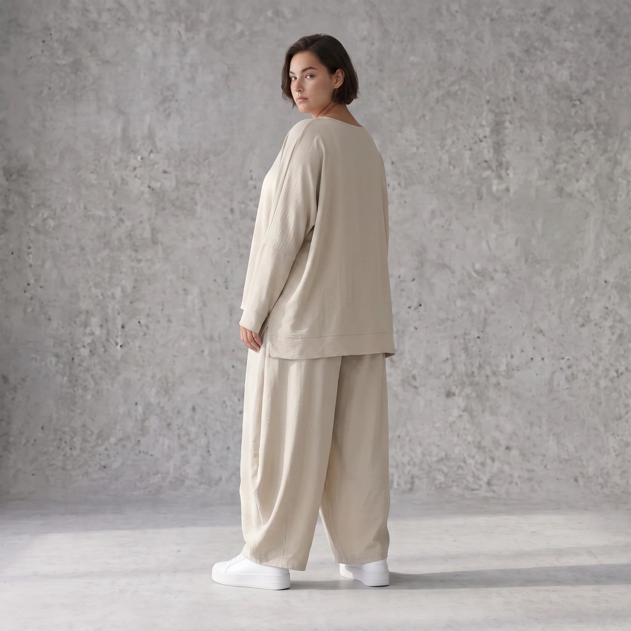 Moderner Beigelagenlook Oversize Ueberwurf aus Leinenmix locker leicht und fein elegant