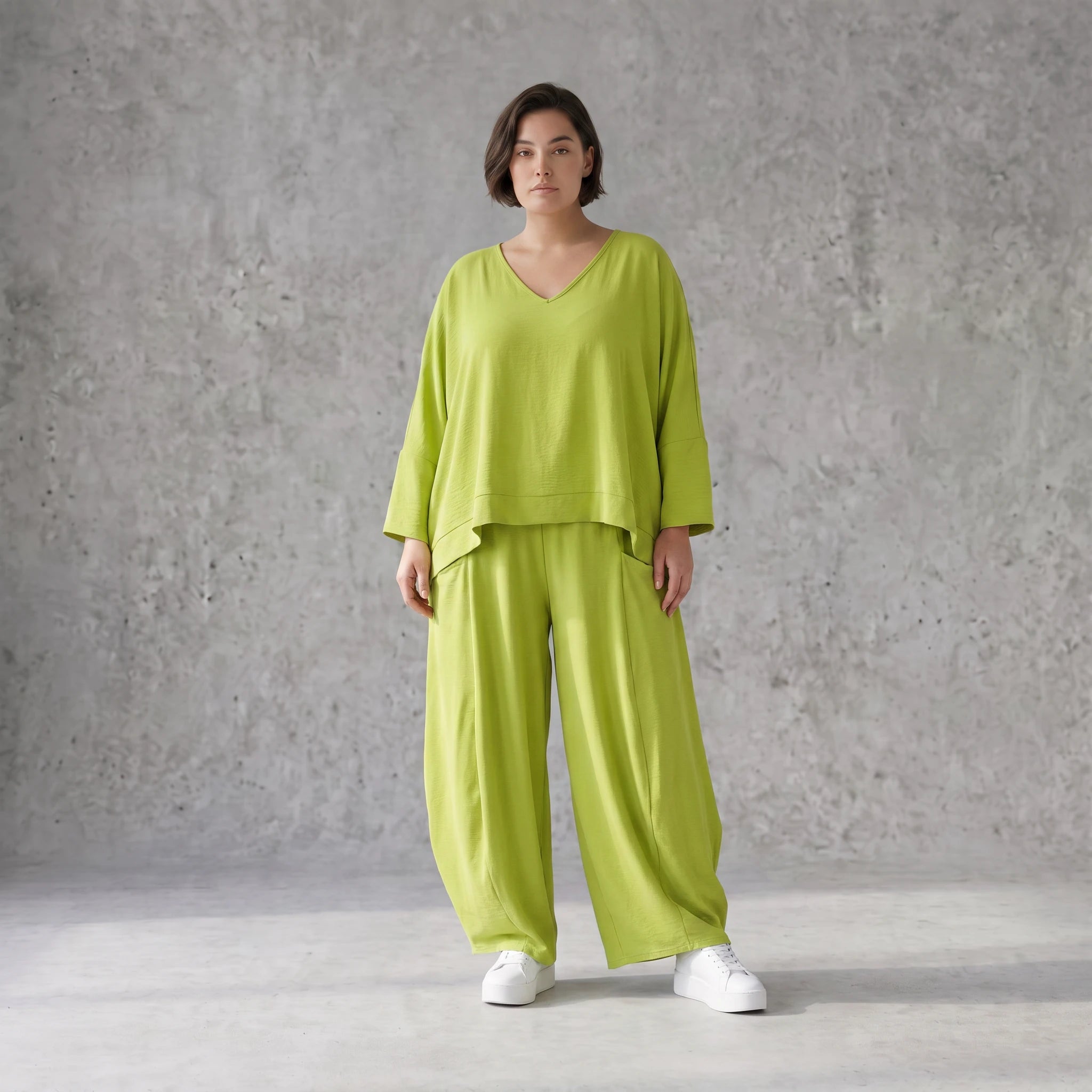 Apfelgrün Leinenlook Überwurf im Oversize Lagenlook sehr leger zeitlos ausgefallen luftig