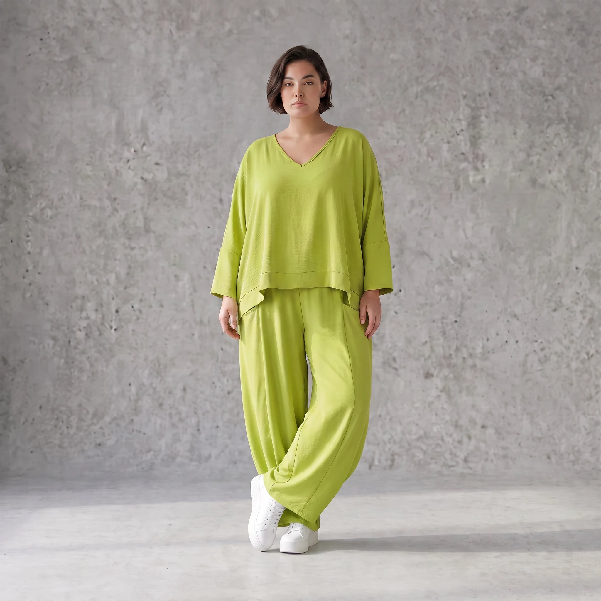 Apfelgrün Leinenlook Überwurf im Oversize Lagenlook sehr leger zeitlos ausgefallen luftig