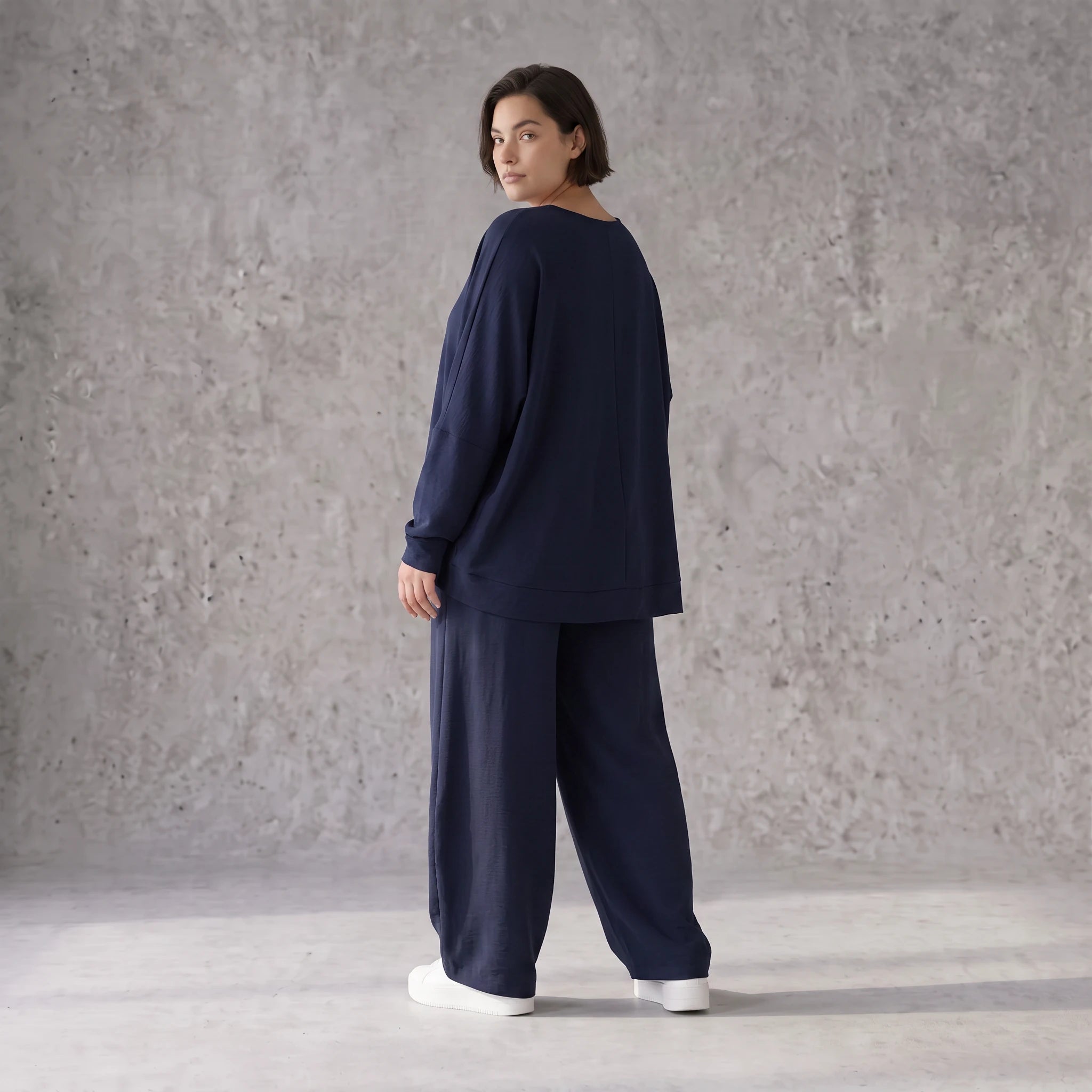 Leichter Lagenlook Überwurf in Marine mit Leinenanteil Oversize zeitlos leger modern neu