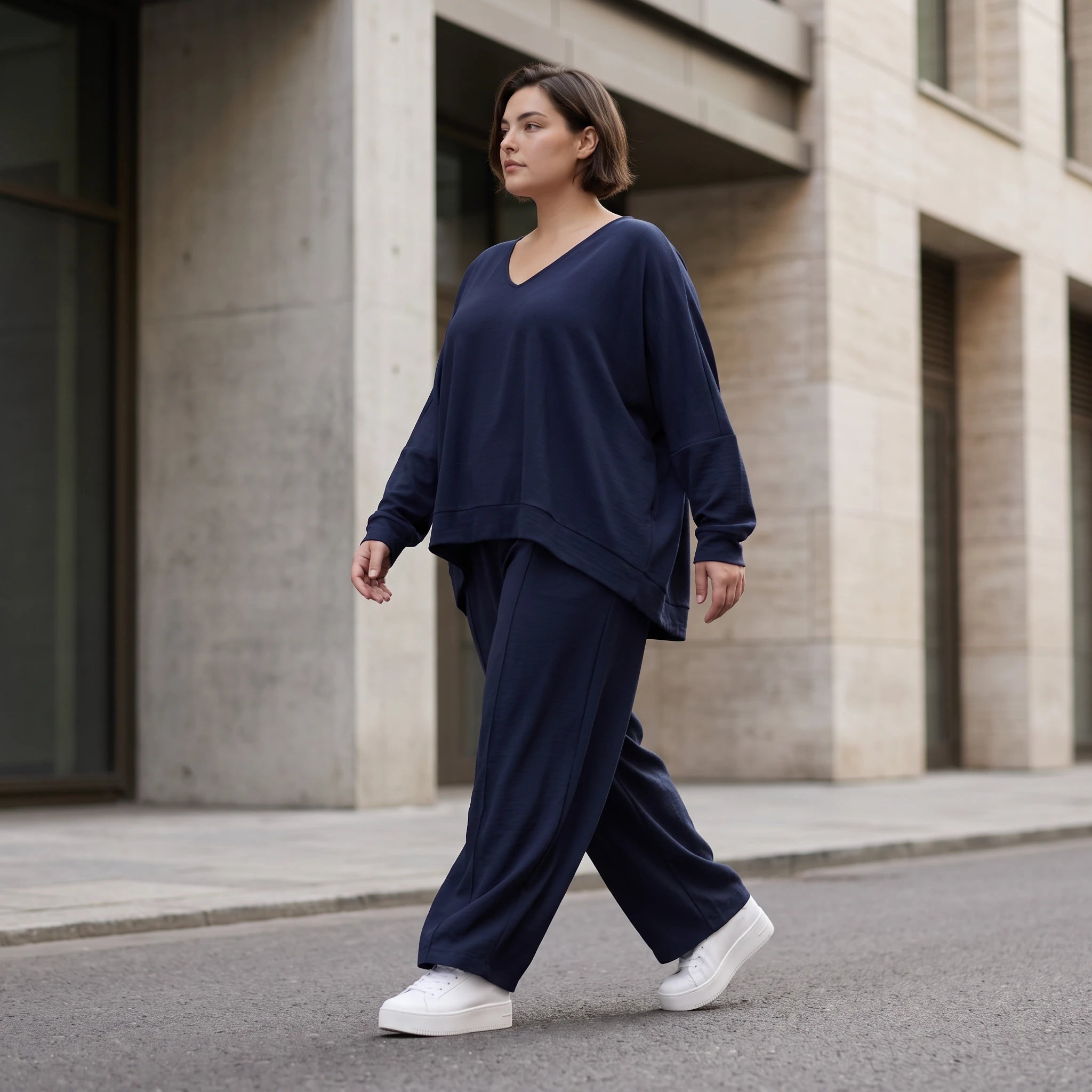 Leichter Lagenlook Überwurf in Marine mit Leinenanteil Oversize zeitlos leger modern neu