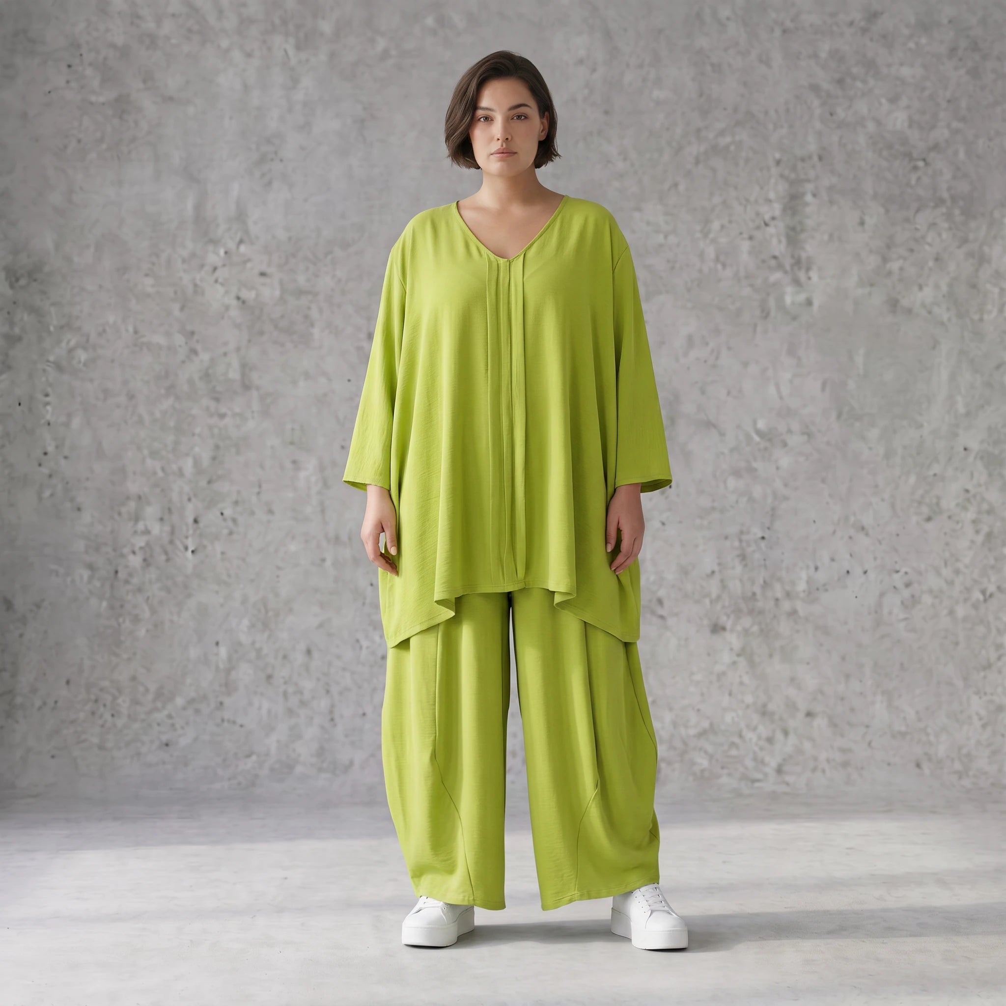 Apfelgrün fliessend Oversize Shirt in Leinenoptik mit A-Linie leger zeitlos Vformdetail