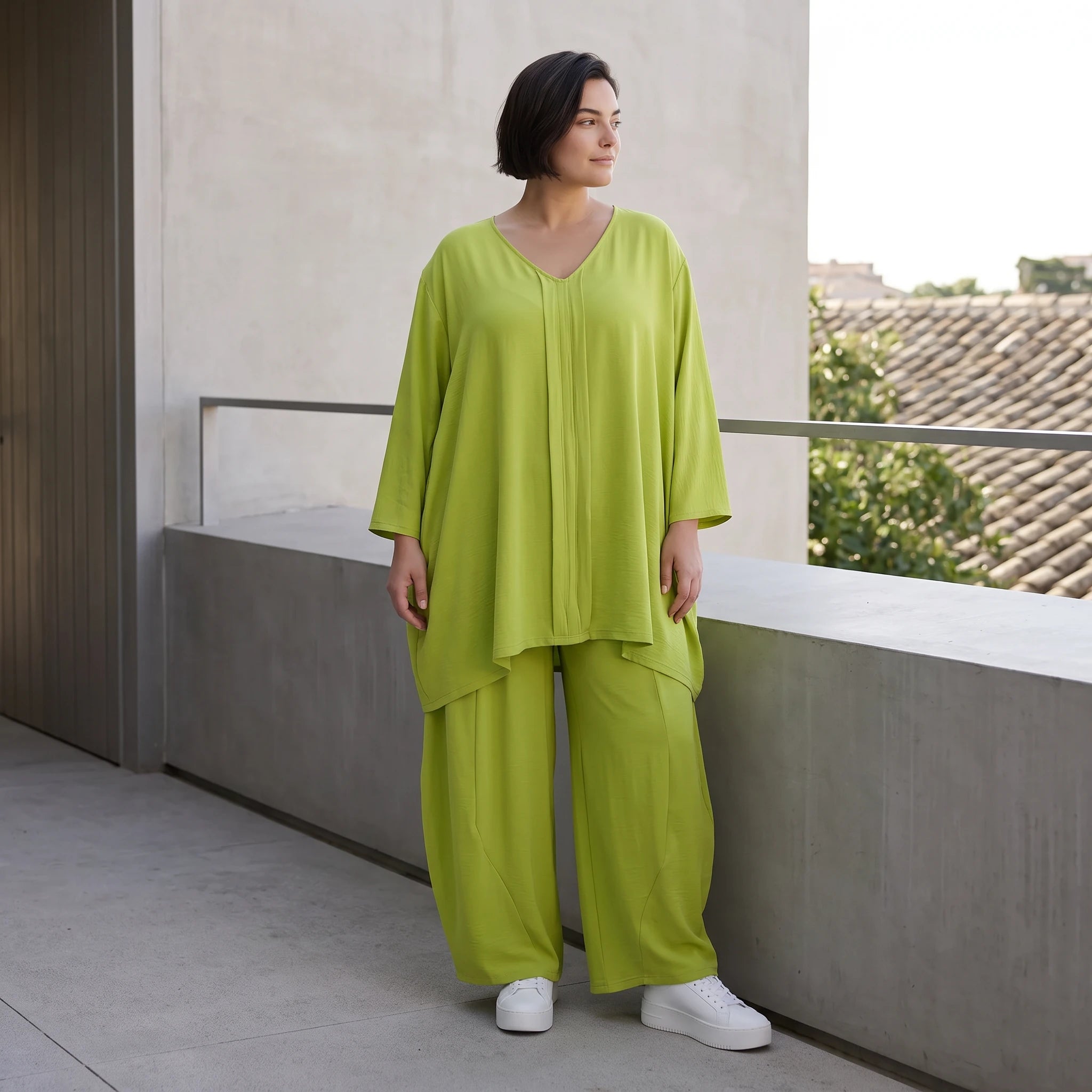 Apfelgrün fliessend Oversize Shirt in Leinenoptik mit A-Linie leger zeitlos Vformdetail