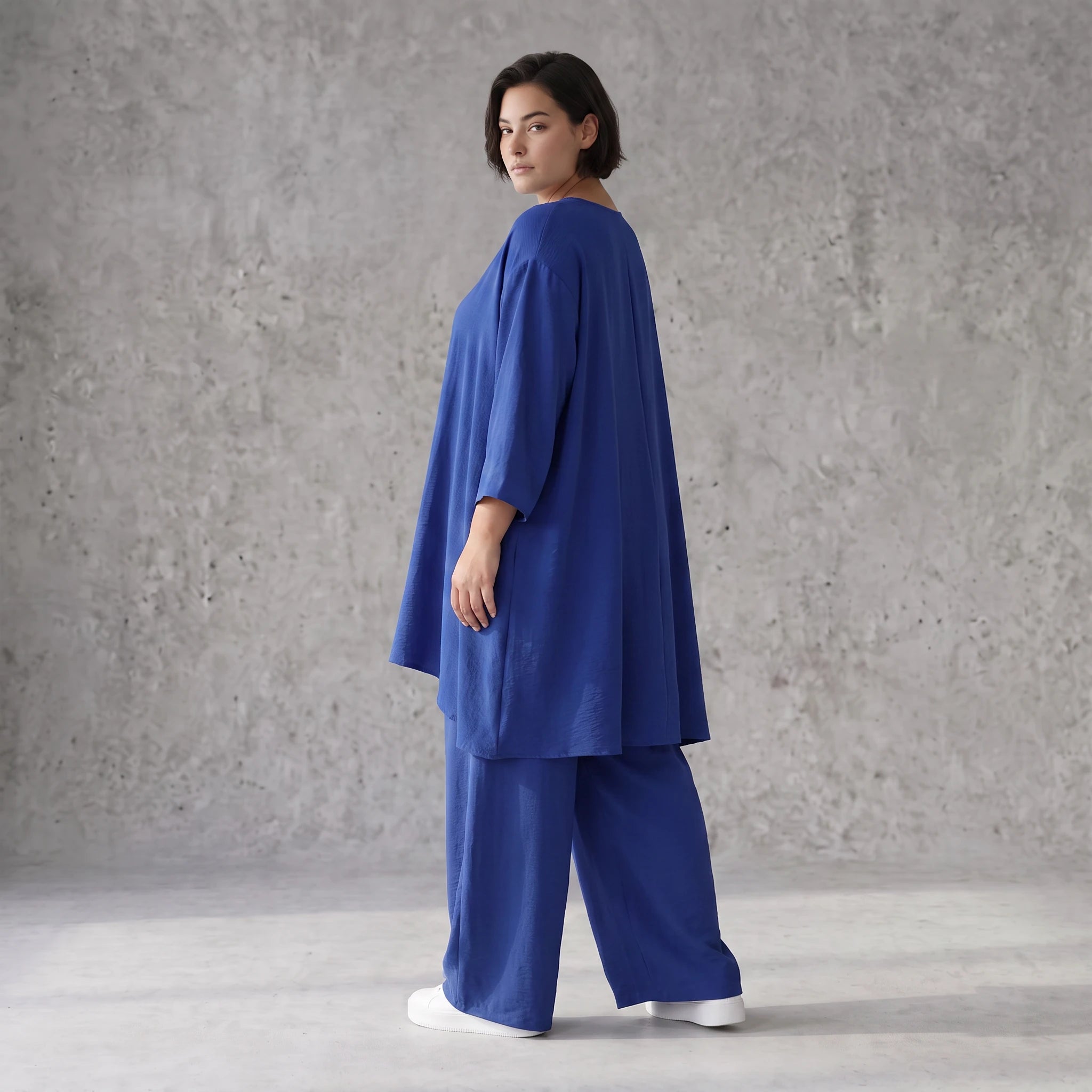 Royalblaues Leinenlookshirt sommerlichen Lagenlook Oversize mit V-Ausschnitt und A-Linie