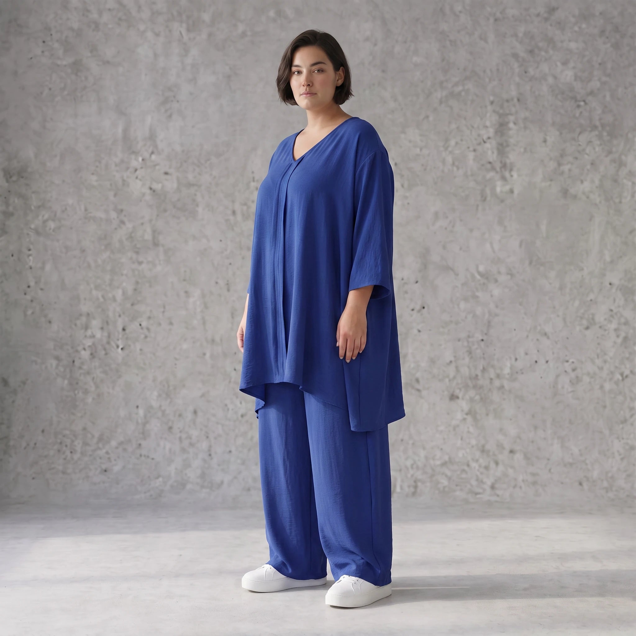 Royalblaues Leinenlookshirt sommerlichen Lagenlook Oversize mit V-Ausschnitt und A-Linie