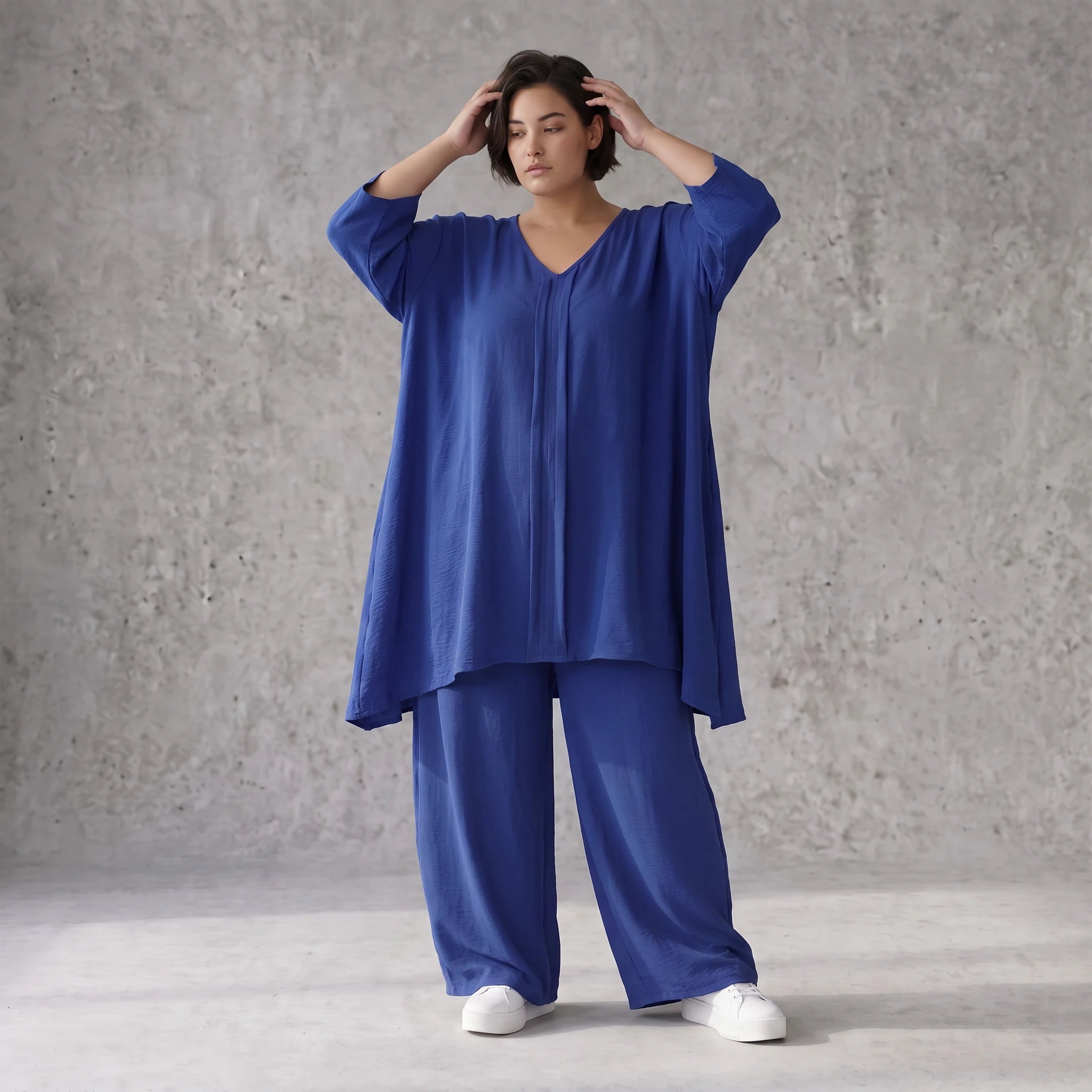 Royalblaues Leinenlookshirt sommerlichen Lagenlook Oversize mit V-Ausschnitt und A-Linie