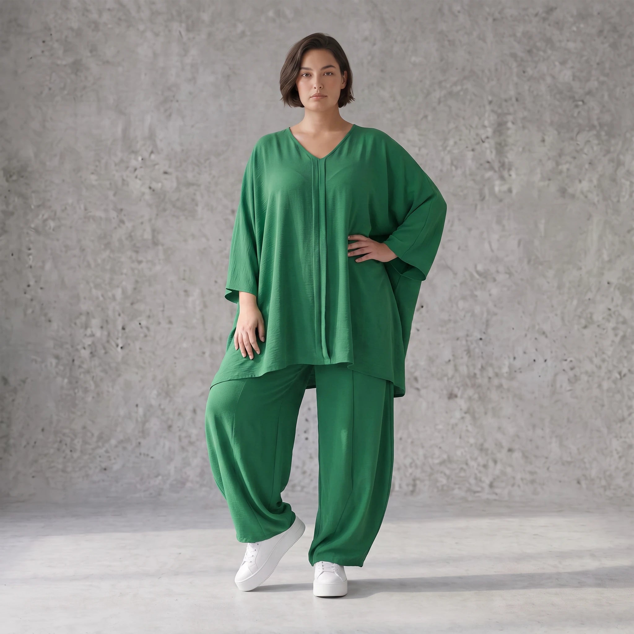 Legeres Oversize Shirt in Smaragdgrün mit Leinenlook A-Linie und V-Ausschnitt zeitlos 89