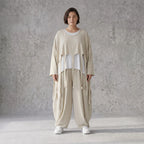 Beige Leinenlook Überwurf im legeren Oversize Lagenlook mit feiner Crashstruktur zeitlos