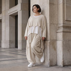 Beige Leinenlook Überwurf im legeren Oversize Lagenlook mit feiner Crashstruktur zeitlos