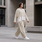 Beige Leinenlook Überwurf im legeren Oversize Lagenlook mit feiner Crashstruktur zeitlos