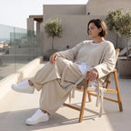 Beige Leinenlook Überwurf im legeren Oversize Lagenlook mit feiner Crashstruktur zeitlos