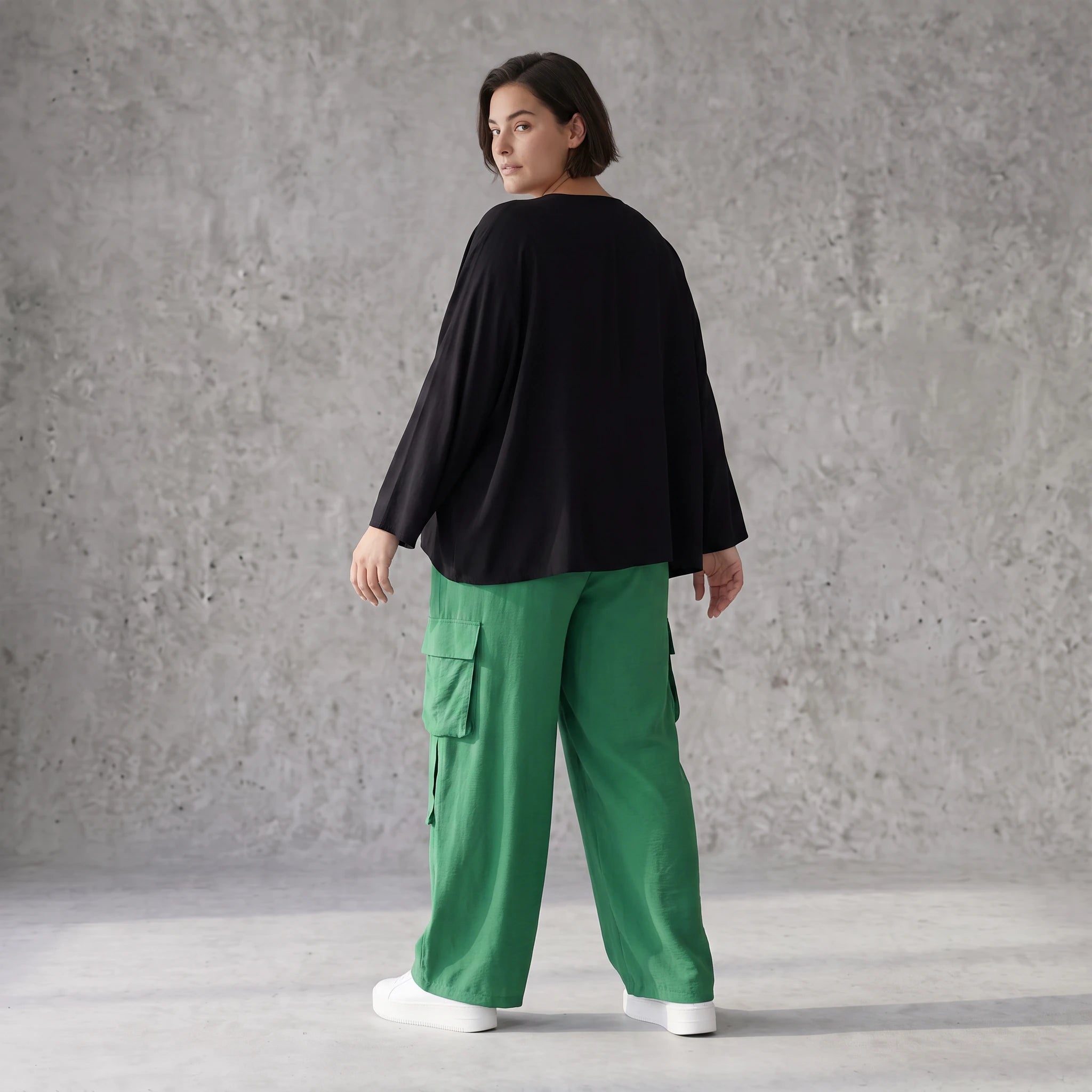 Ausgefallene Ballonhose Smaragdgrün im legeren Lagenlook Oversize leicht und zeitlos