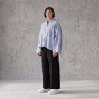 Leichte sommerliche Oversize Jacke in Jeansblau Weiß mit Crash Look für zeitlosen Lagenlook