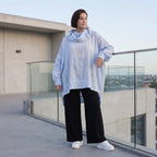 Leichtes Lagenlook Shirt in Jeansblau Weiß mit Crashoptik Oversize asymmetrischem Saum
