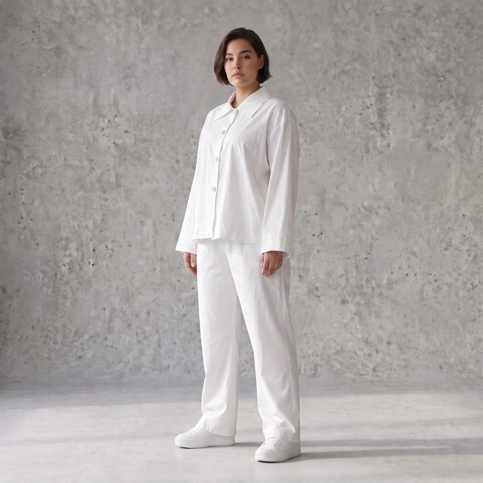Zeitlose weisse Karottenhose aus Viskosemix weich elastisch leger modern leicht Lagenlook
