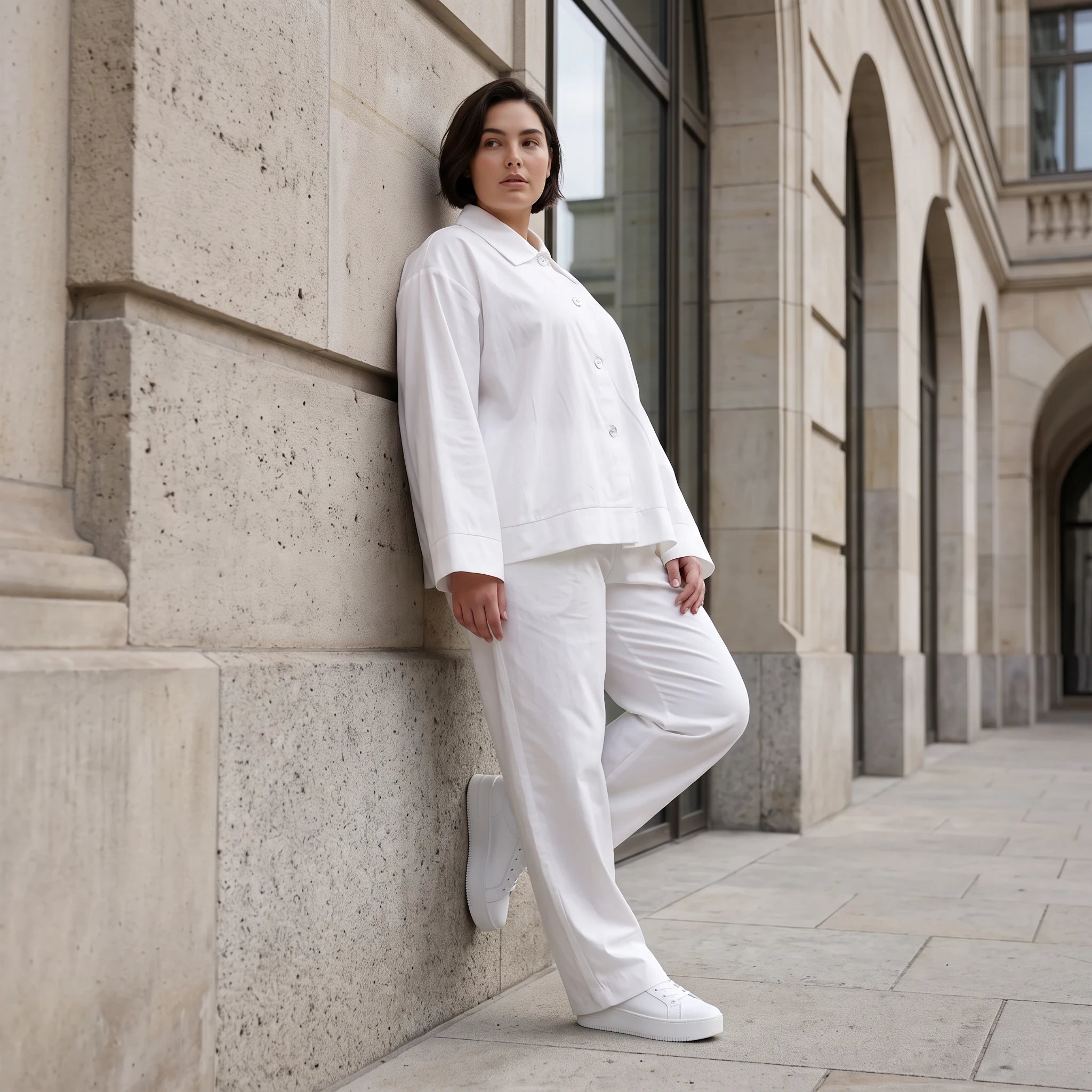 Zeitlose weisse Karottenhose aus Viskosemix weich elastisch leger modern leicht Lagenlook