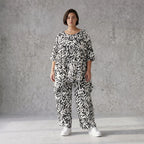 Zeitloses Viskoseshirt in Weiß Schwarz leger Oversize A-Linie Lagenlook leicht fliessend