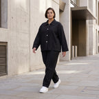Schwarze Bengaline Karottenhose mit Stretch und elastischem Bund sommerlich bequem glatt