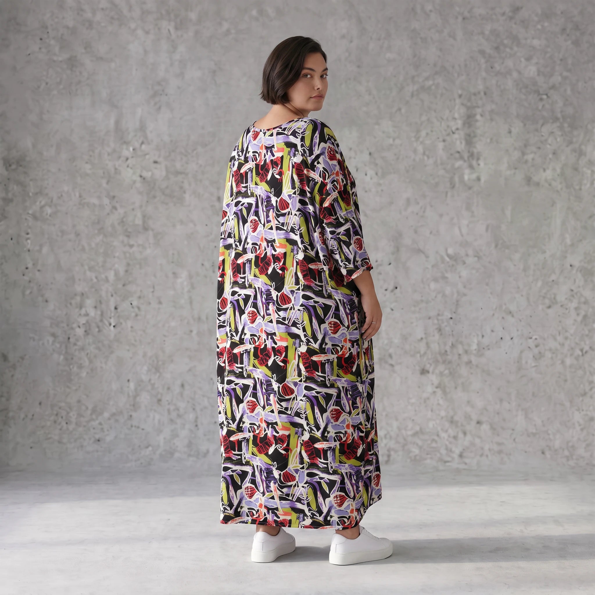 Fliessendes Ballonkleid aus Viskose in Schwarz Oliv Lila sehr leger zeitlos Oversize Look