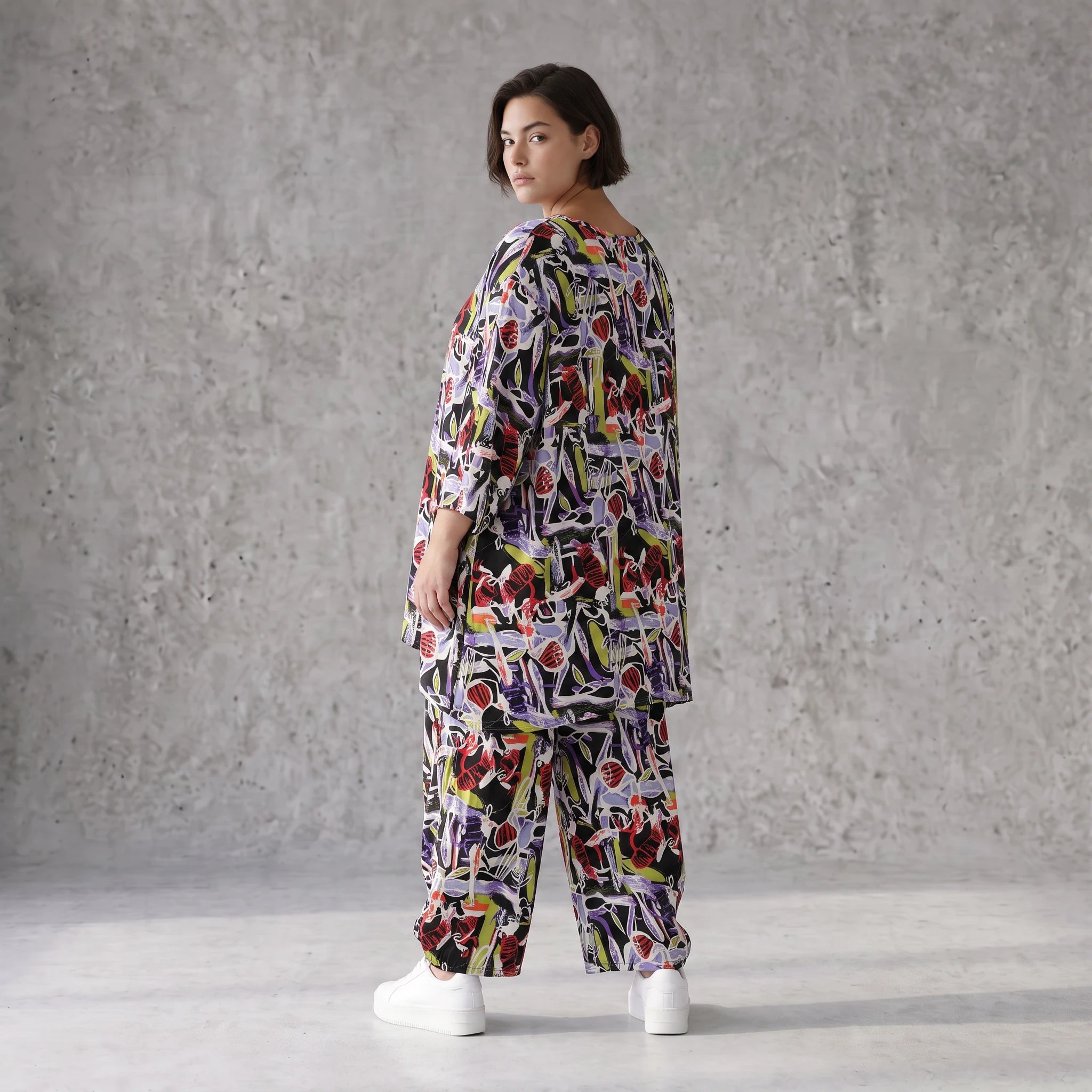 Fliessendes Viskoseshirt im Lagenlook Oversize leger in Schwarz Oliv Lila zeitlos modern