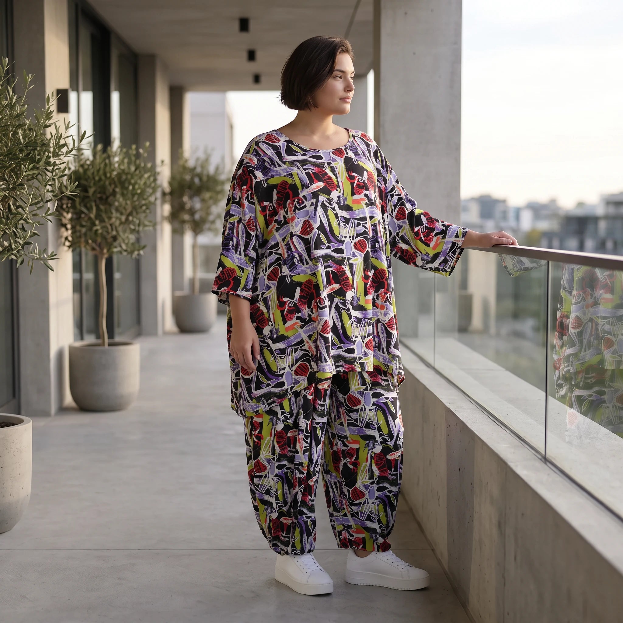 Fliessendes Viskoseshirt im Lagenlook Oversize leger in Schwarz Oliv Lila zeitlos modern
