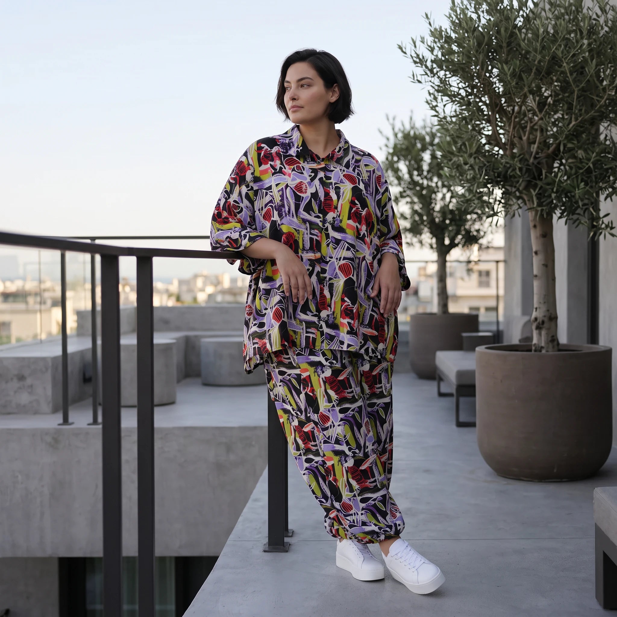 Fliessende Ballonhose Oversize Lagenlook in Schwarz Oliv Lila leger zeitlos soft fallend