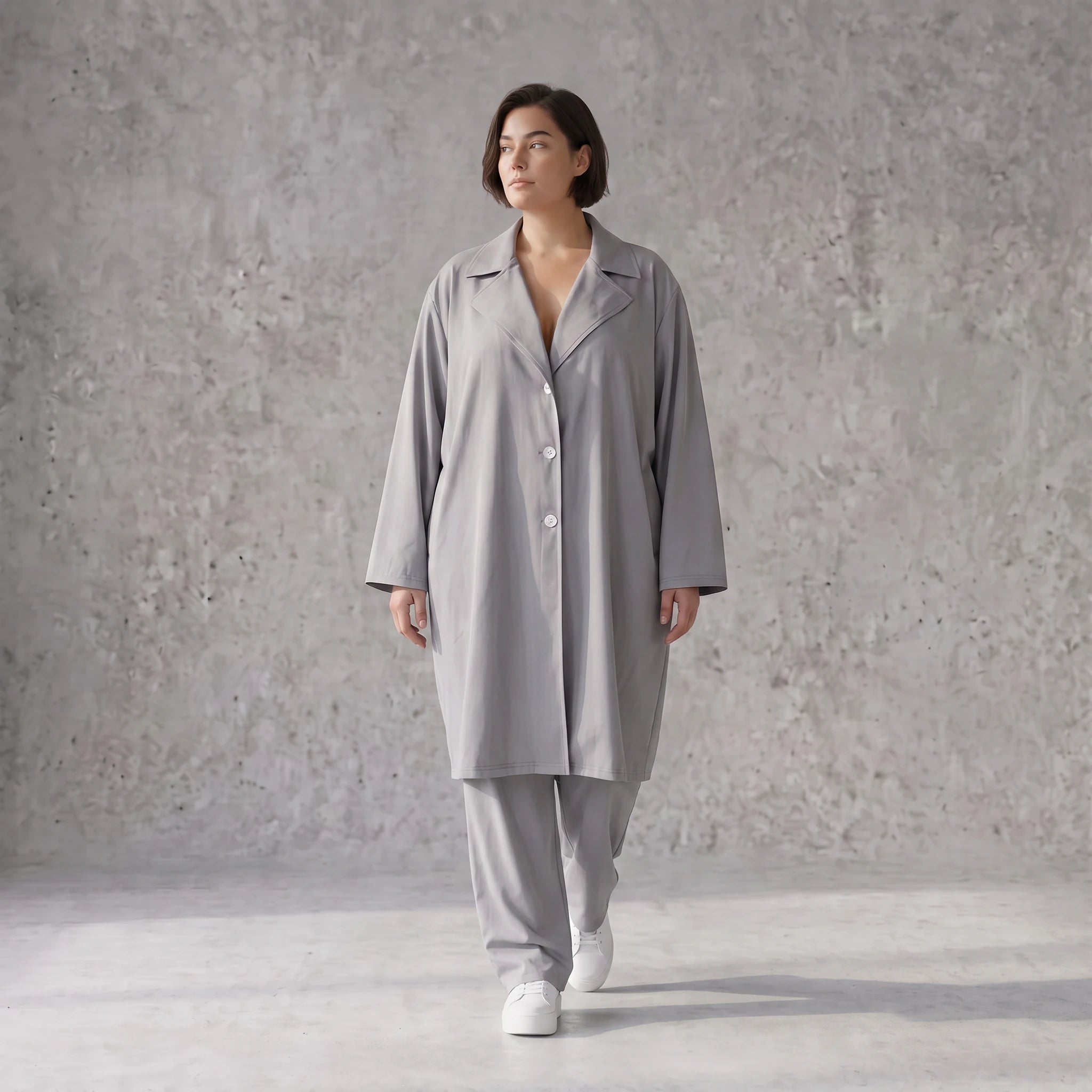 Grauer Bengaline Mantel locker oversize luftig mit Hemdkragen elastisch und zeitlos grau