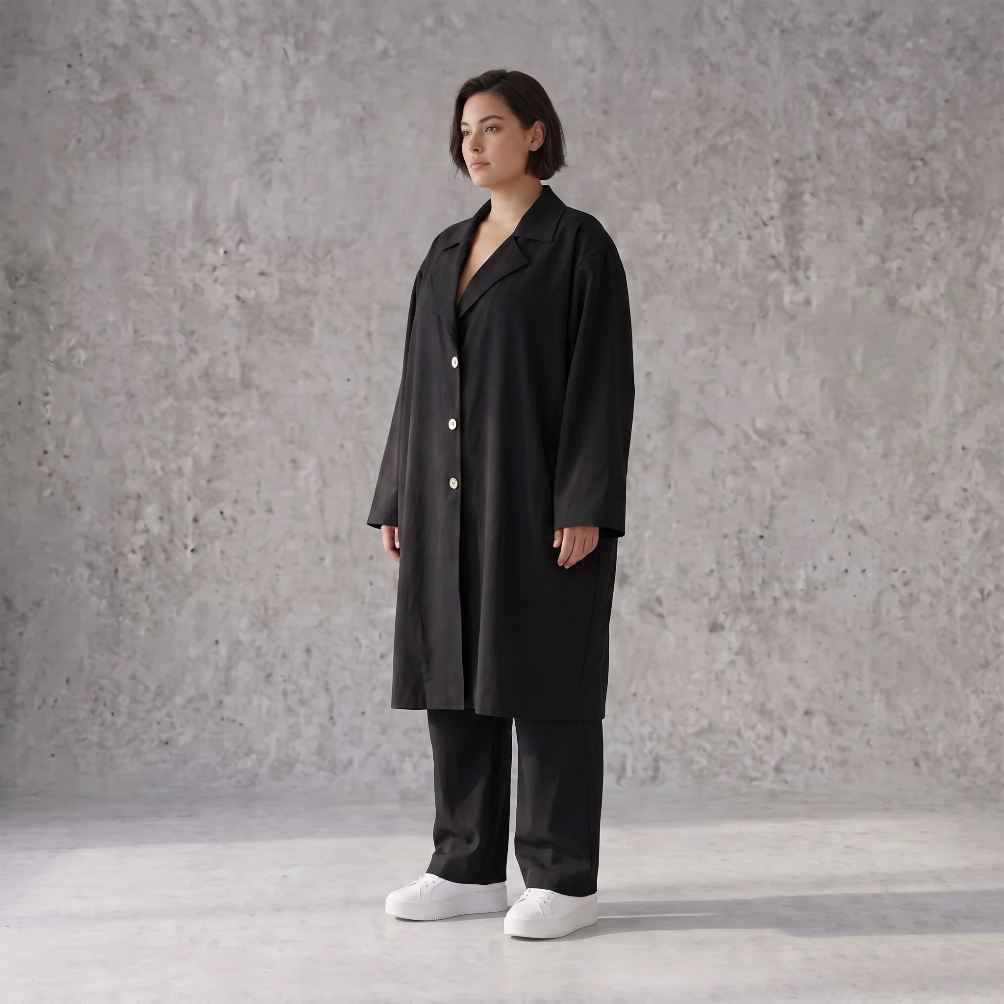 Schwarzer Oversize Mantel fliessend elastisch zeitlos leger sommerlich fuer Lagenlook