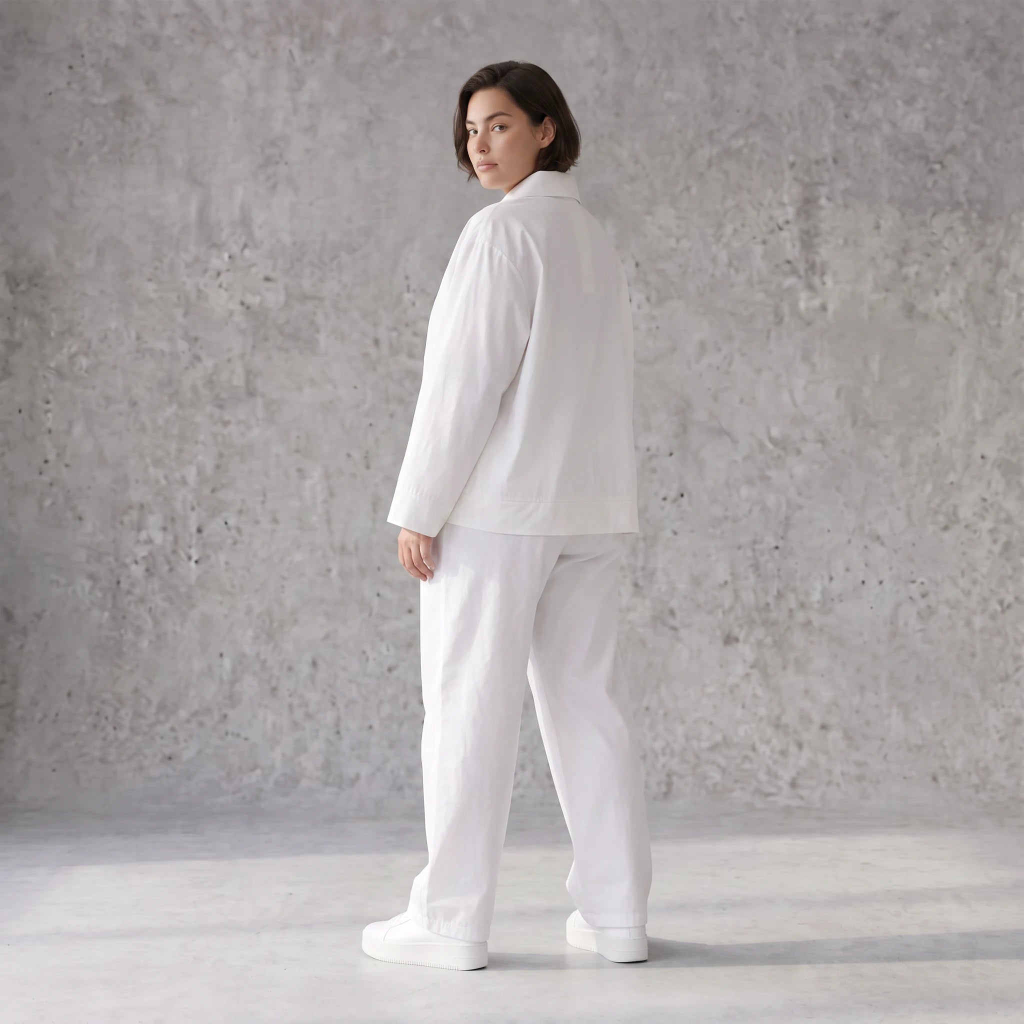 Zeitloser Weißer Blazer im Oversize Lagenlook mit Hemdkragen leger elegant und ausgefallen