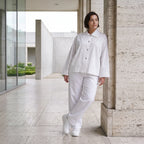 Zeitloser Weißer Blazer im Oversize Lagenlook mit Hemdkragen leger elegant und ausgefallen