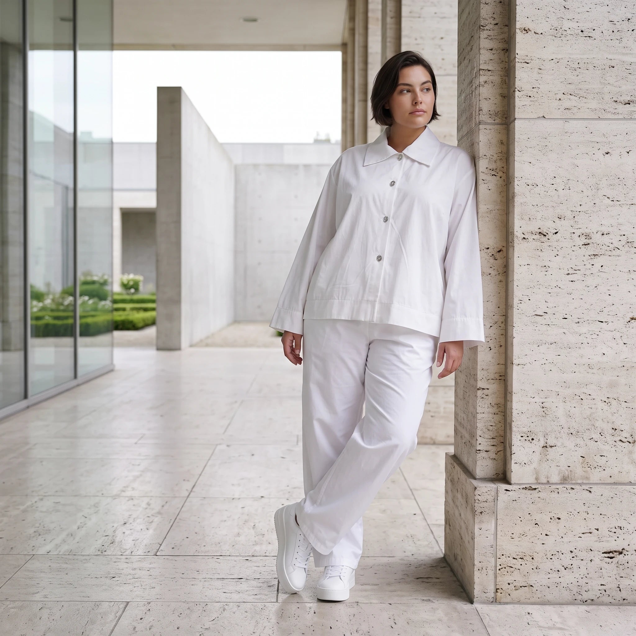 Zeitloser Weißer Blazer im Oversize Lagenlook mit Hemdkragen leger elegant und ausgefallen