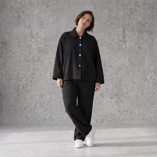 Schwarzer Oversize Blazer leger und zeitlos mit Stretchkomfort und Lagenlook cleanem Look