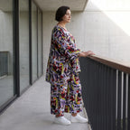 Oversized Shirt aus leichter Viskose Popeline in Lila mit Rundhals und lässigem Schnitt