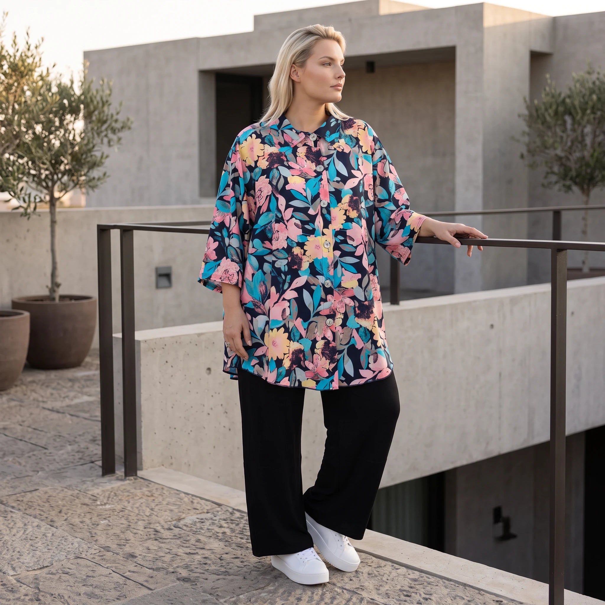 Feminine Bluse in luftiger Leinenoptik mit Hemdkragen und Dreiviertelarm in zartem Rosa