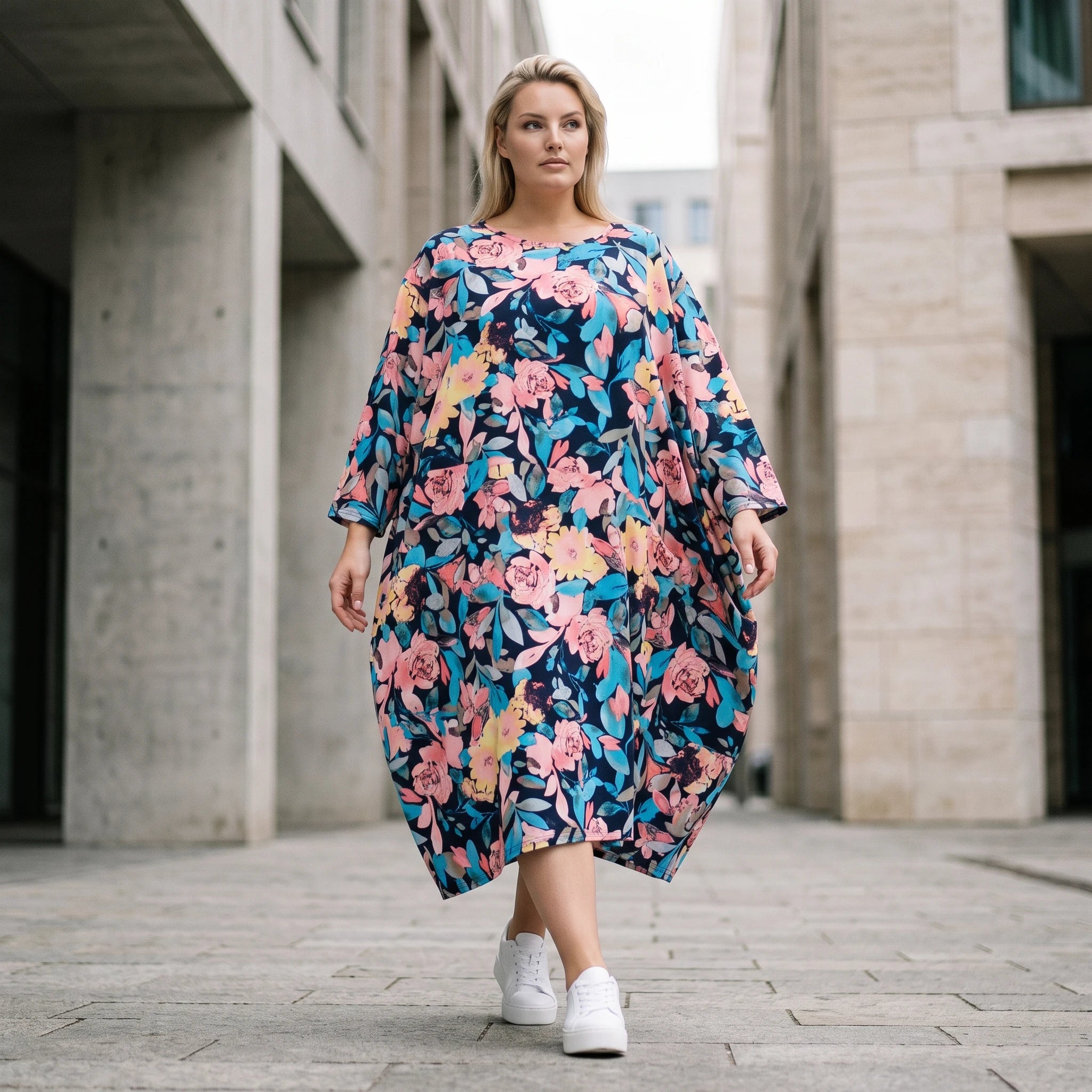 Sommerliches Ballonkleid in Leinenoptik in Aqua mit 3/4-Arm Rundhals und Seitentaschen