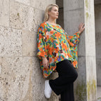 Luftiges Oversized Shirt in frischem Apfelgrün mit Vokuhila Schnitt aus Viskose Leinen