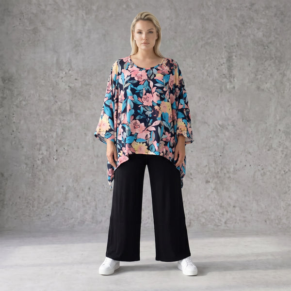 Oversized Shirt in Leinenoptik mit kastigem Schnitt und Rundhalsausschnitt in kühlem Aqua