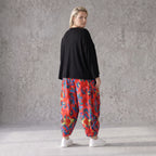 Leichte Ballonhose in Mohnrot mit elastischem Bund und Raffung für den lässigen Sommerlook