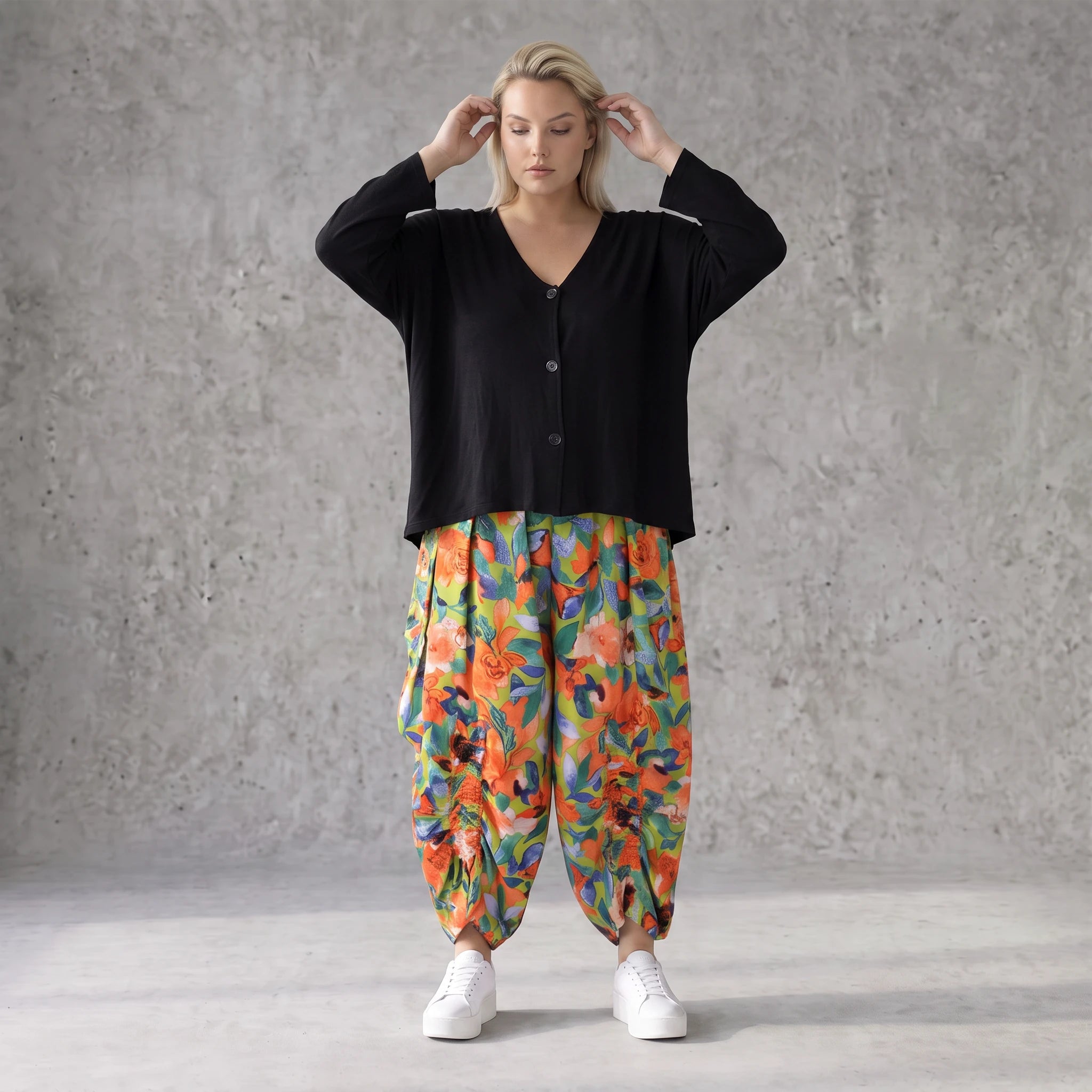 Leichte Ballonhose aus Viskose Leinen Mix in Apfelgrün mit elastischem Bund und Taschen