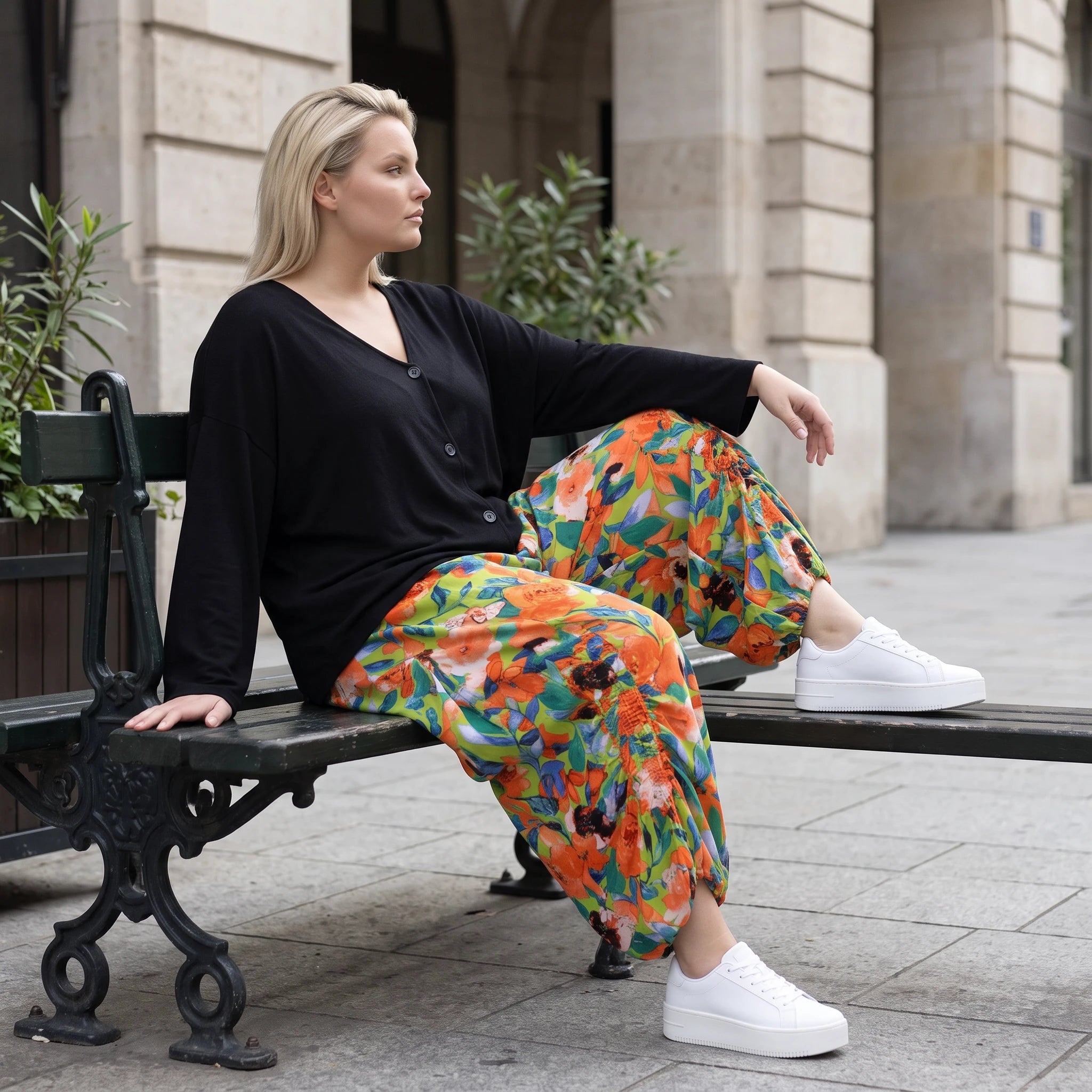 Leichte Ballonhose aus Viskose Leinen Mix in Apfelgrün mit elastischem Bund und Taschen